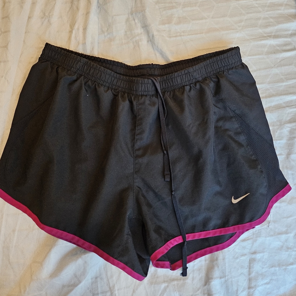 NIKE Dri-Fit Athletic Shorts in Black with Pink Trim